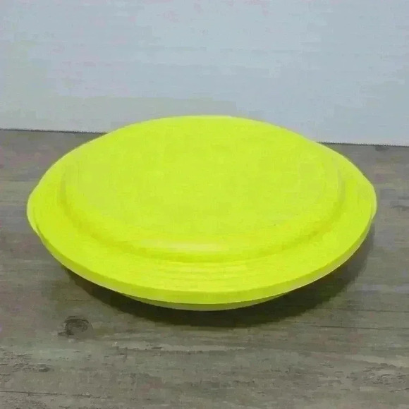 Tupperware inspiration bowl 3547b  with lid 3604A Lime green - Picture 1 of 4
